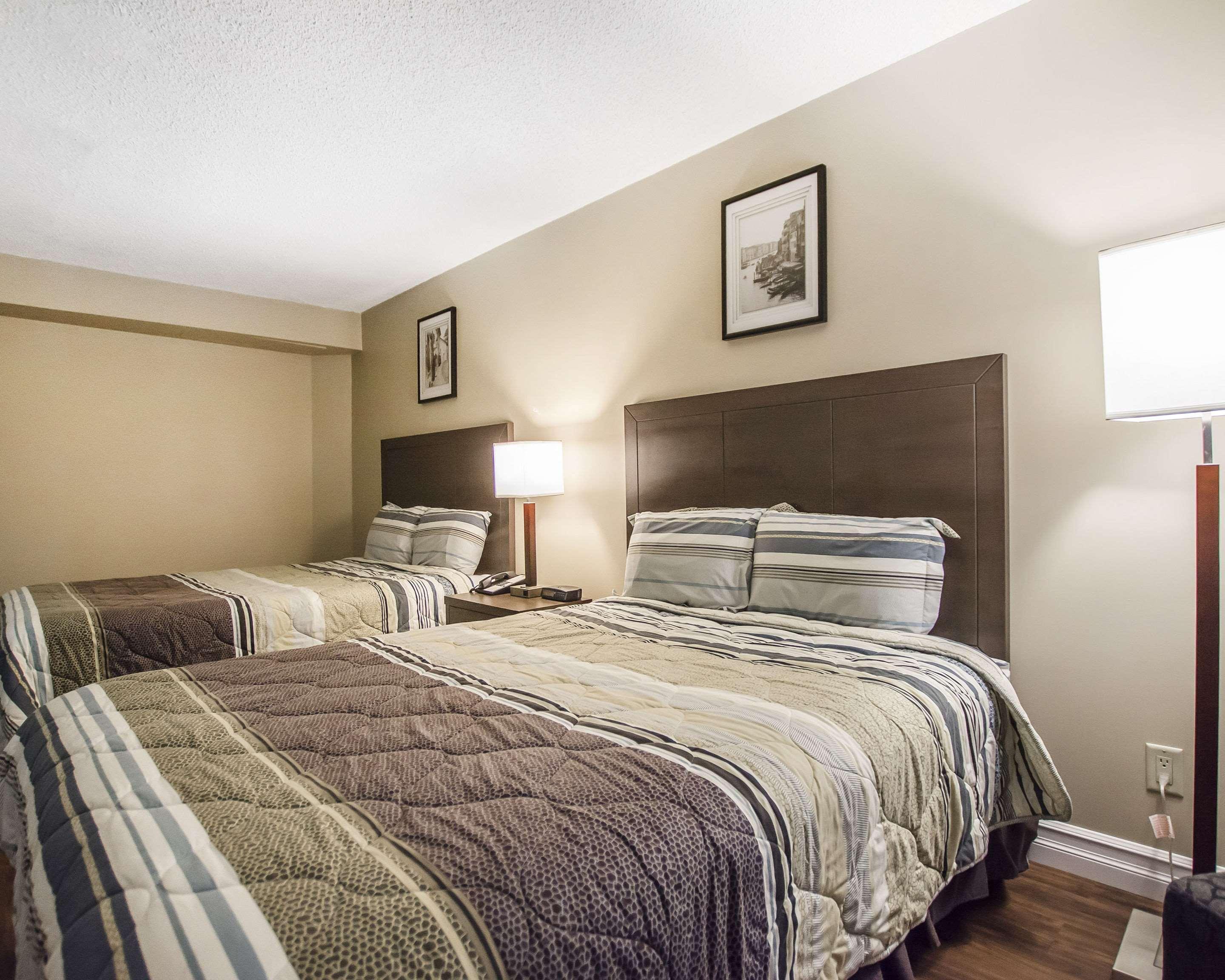 Econo Lodge Miramichi Eksteriør billede