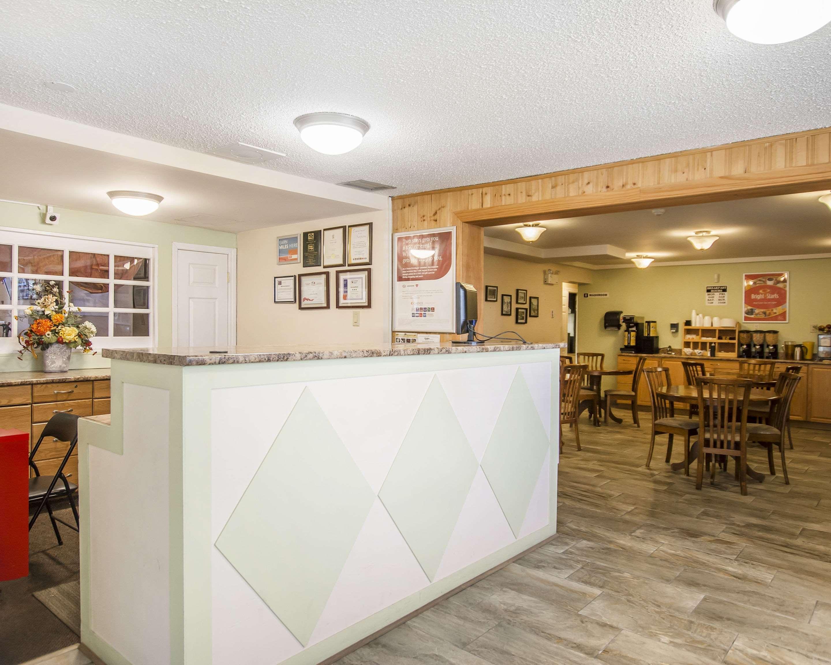 Econo Lodge Miramichi Eksteriør billede