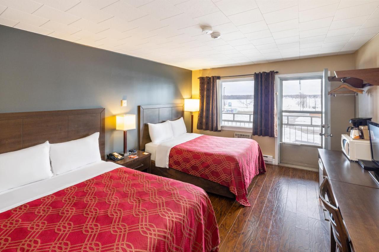 Econo Lodge Miramichi Eksteriør billede