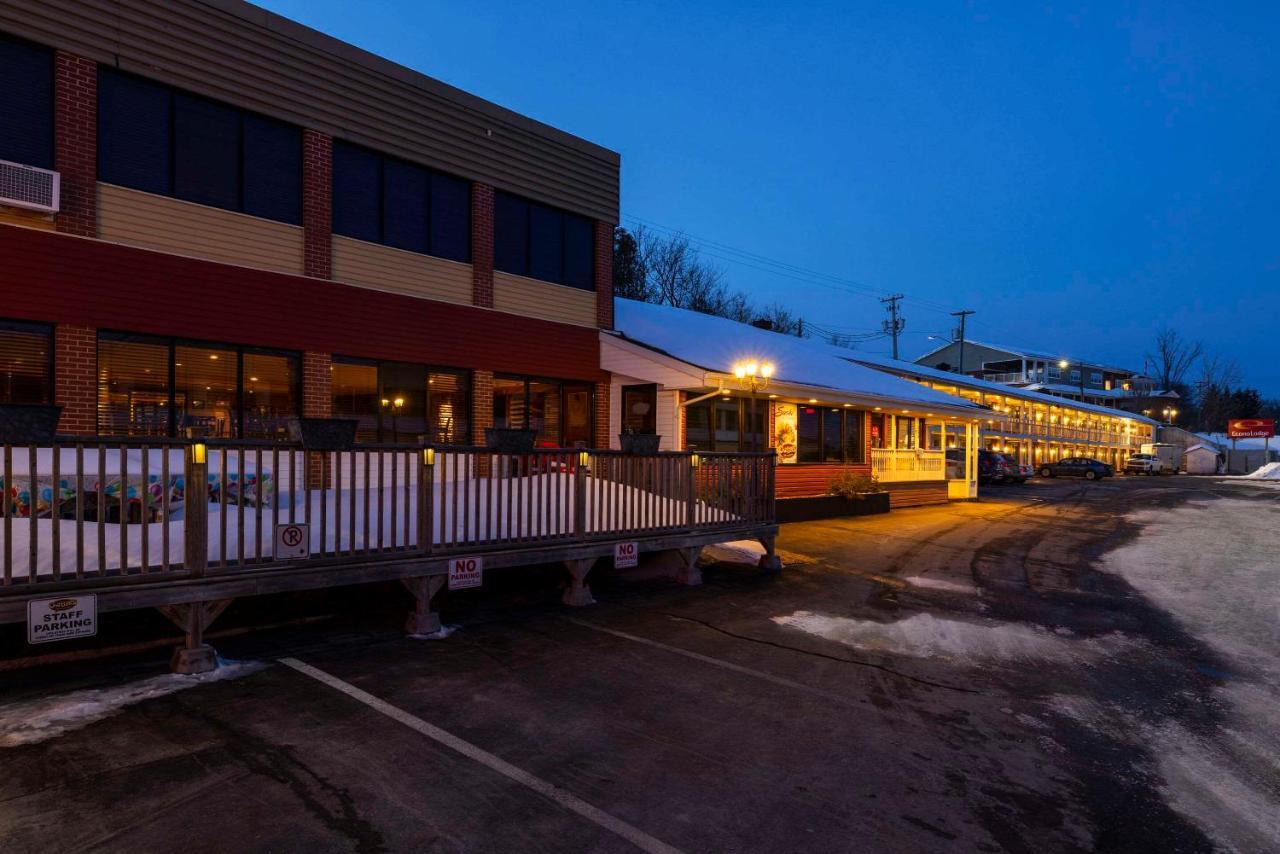 Econo Lodge Miramichi Eksteriør billede