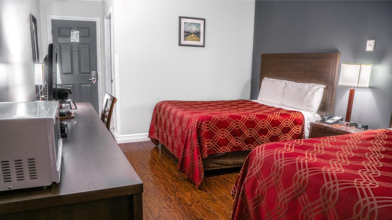 Econo Lodge Miramichi Eksteriør billede
